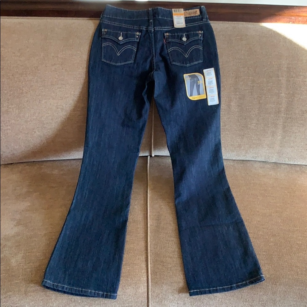 LEVI’s 526 Slender Boot cut Jeans size 4 short